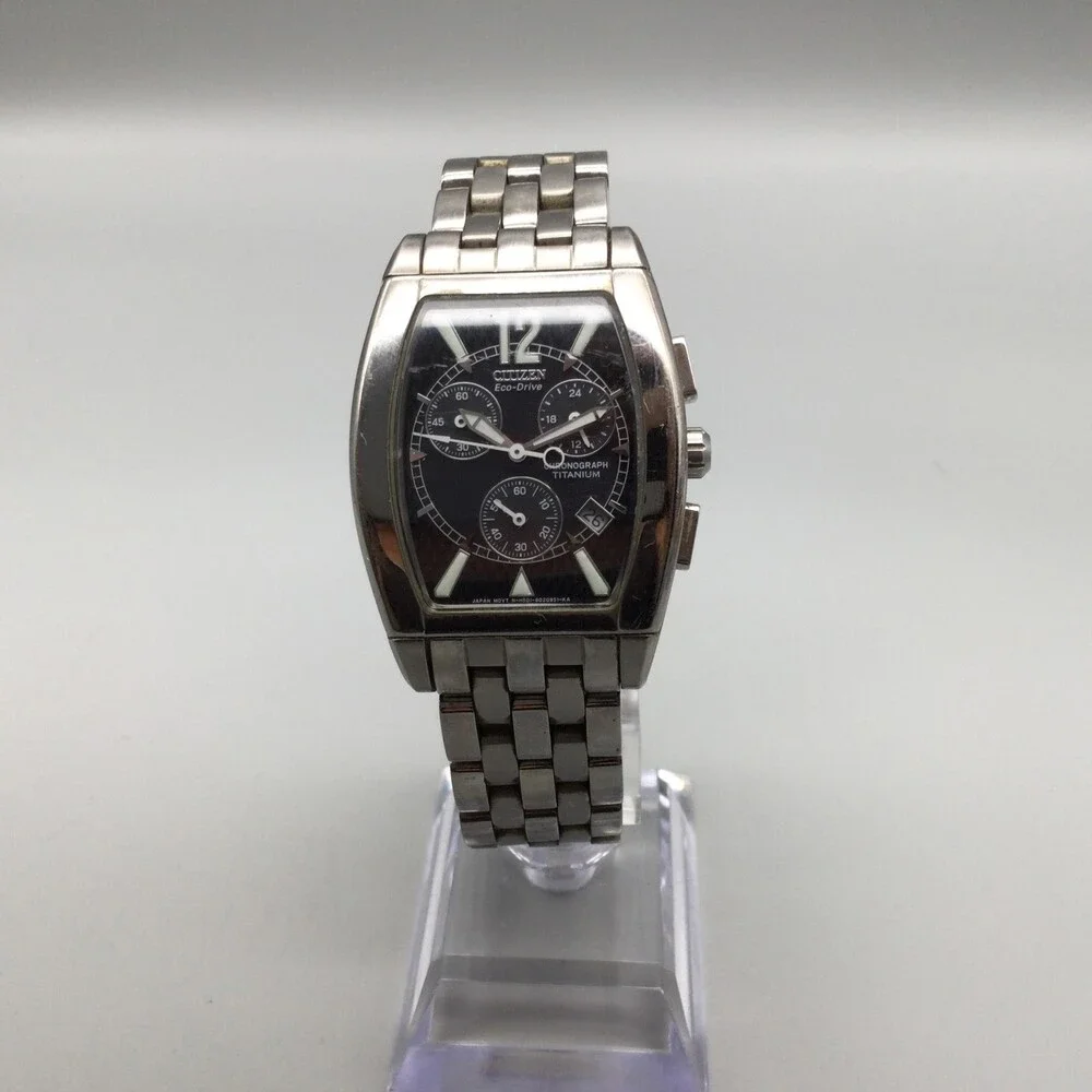 Citizen Eco-Drive Chronograph Mens Watch 32mm Black Dial Titanium H501 8